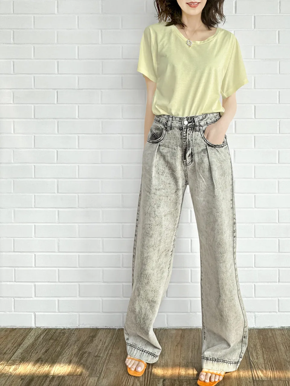 Last Chance! Light Grey Wash Pleated Front Wide Leg Jeans